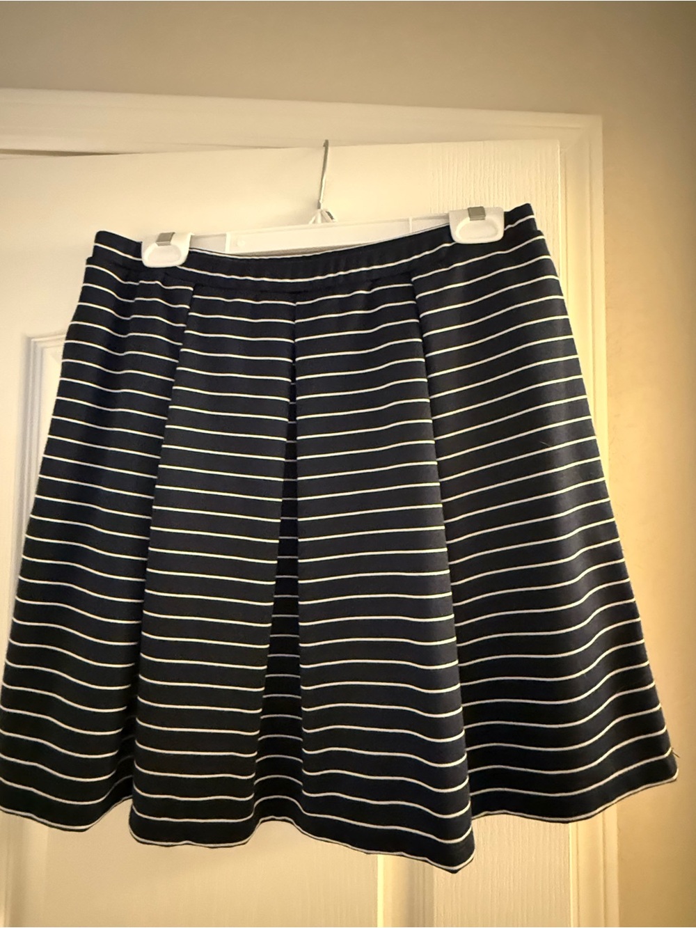 MAX STUDIO NAUTICAL
SKIRT SIZE LARGE- Women's skirt with pockets